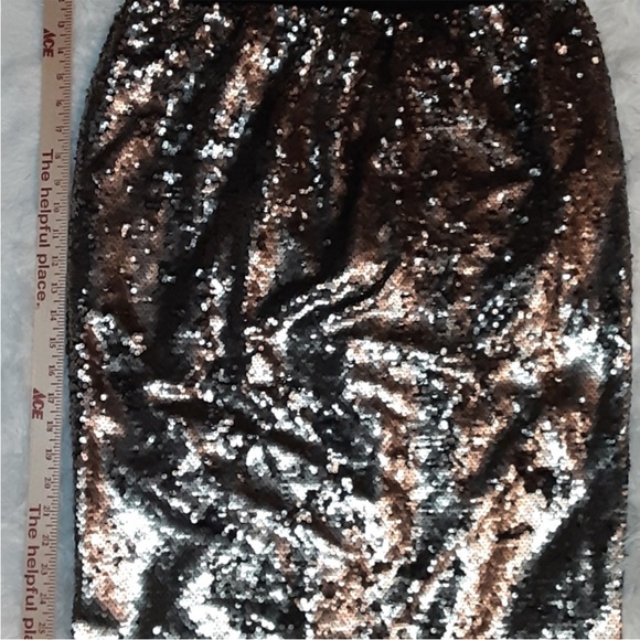 WORTHINGTON BLACK AND SILVER SEQUIN SKIRT - Picture 6 of 6